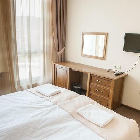Hotel Chateau Des Bergers 타르고비쉬테 외부 사진