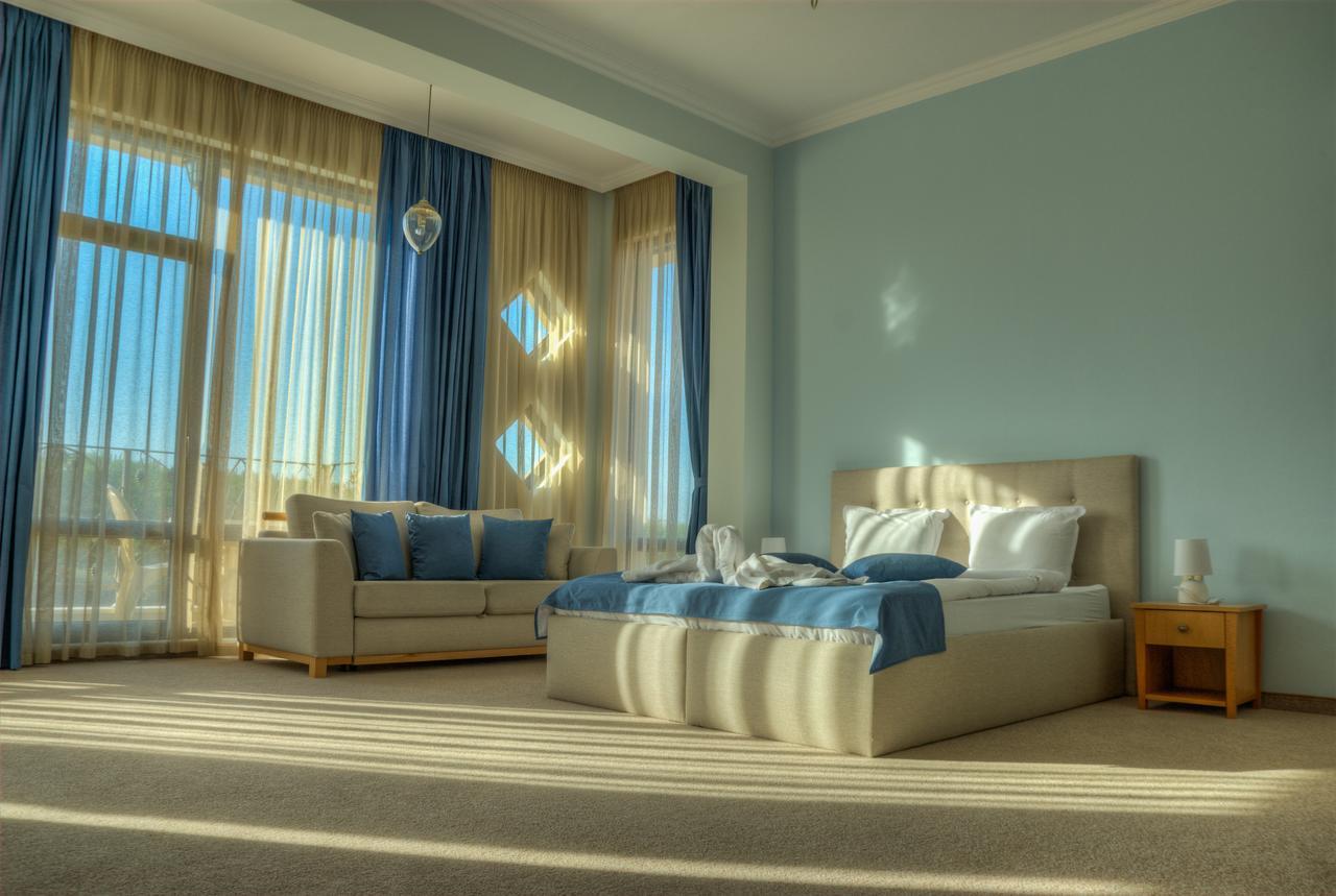 Hotel Chateau Des Bergers 타르고비쉬테 외부 사진