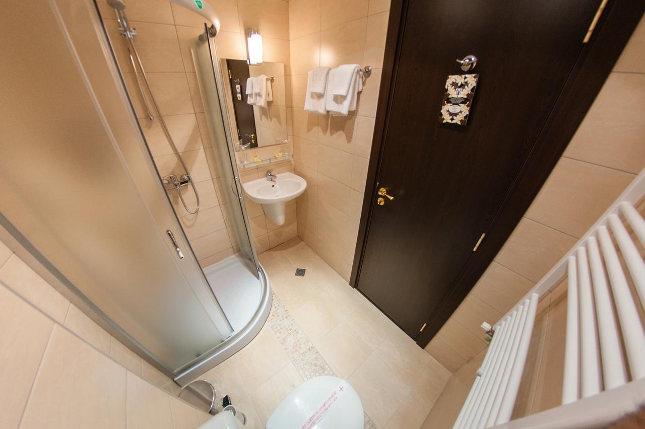 Hotel Chateau Des Bergers 타르고비쉬테 외부 사진