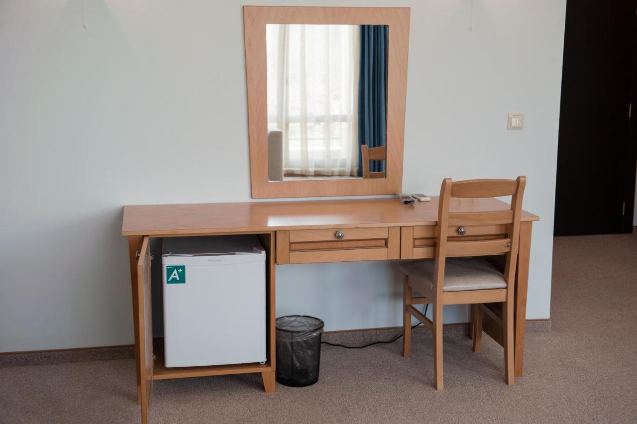 Hotel Chateau Des Bergers 타르고비쉬테 외부 사진